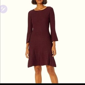 Taylor Dresses Women's Bell Sleeve Shift Sweater Dress burgundy size L